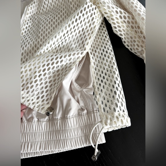 Moncler white Jacket - Picture 6 of 8